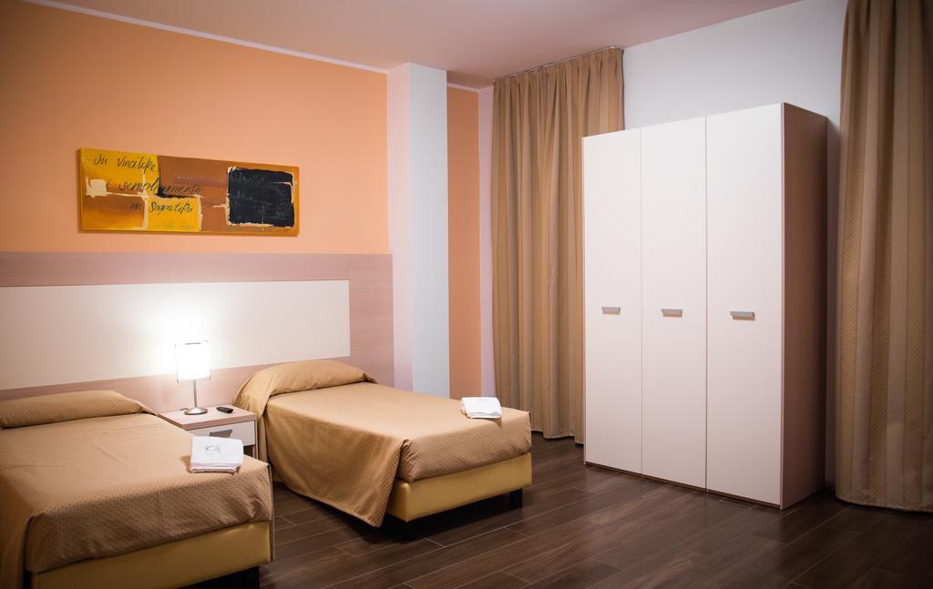 Groane Hotel Residence Cesano Maderno Pokoj fotografie