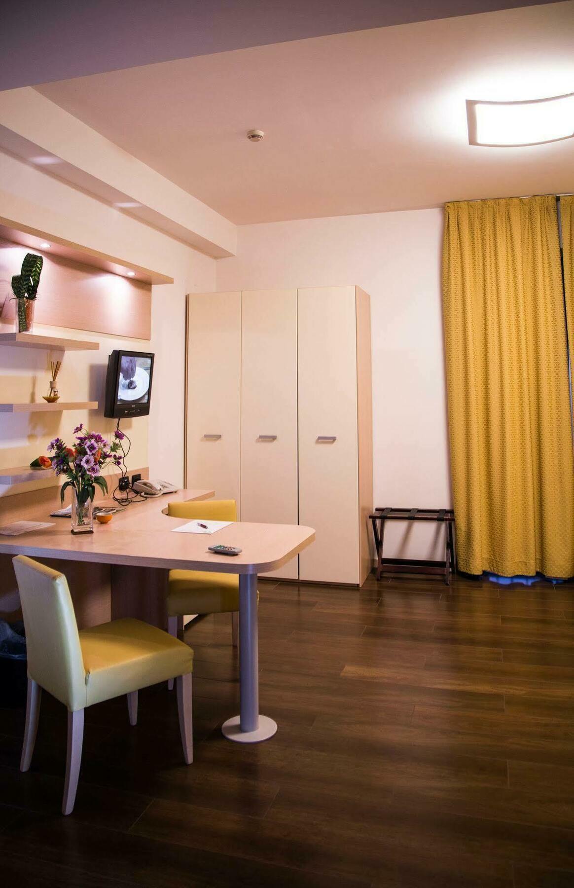 Groane Hotel Residence Cesano Maderno Exteriér fotografie